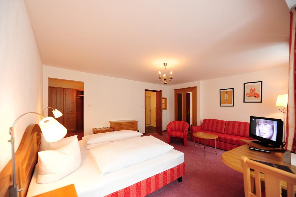 Hotel Krone Matrei am Brenner Chambre photo