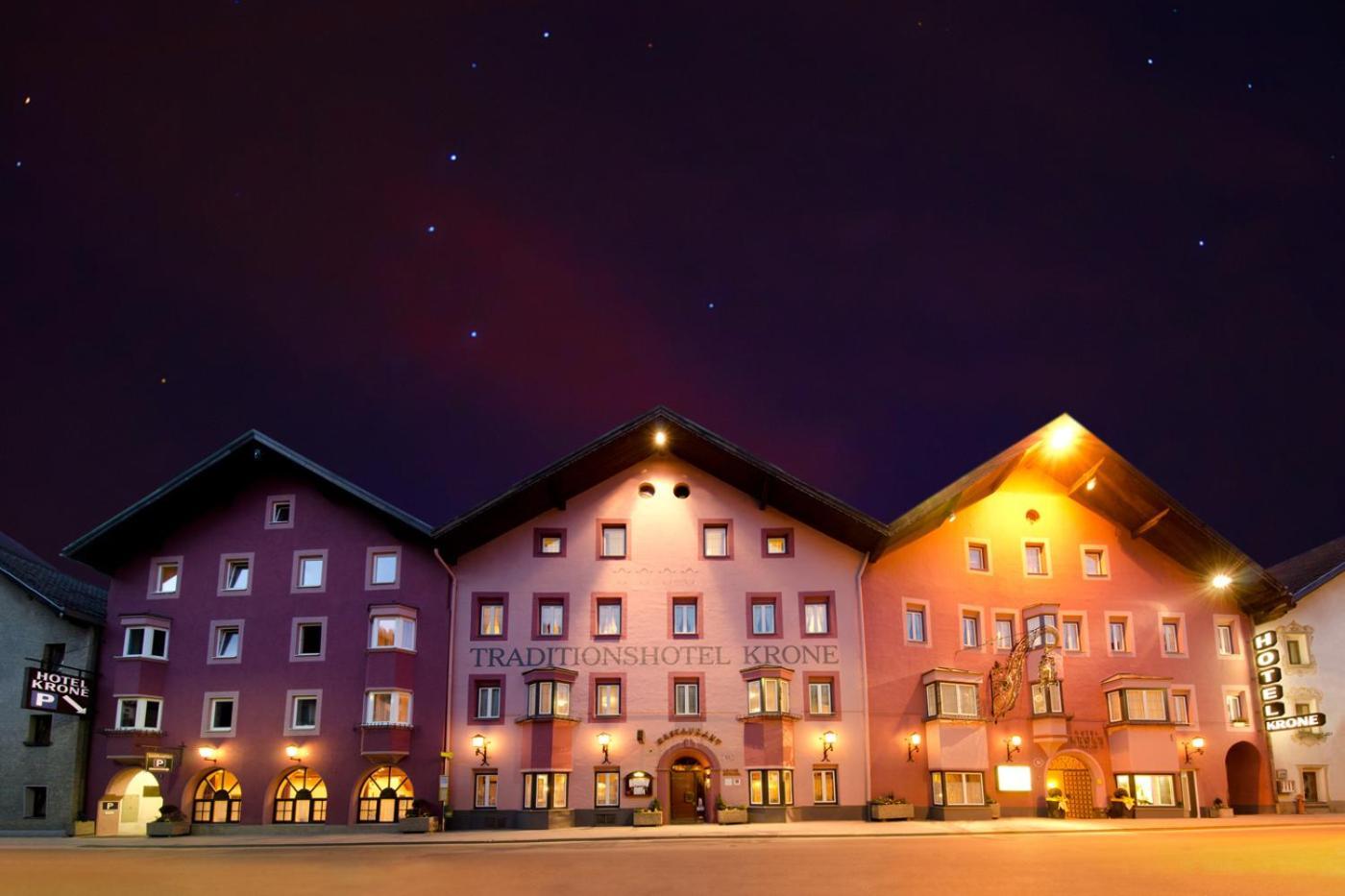 Hotel Krone Matrei am Brenner Extérieur photo