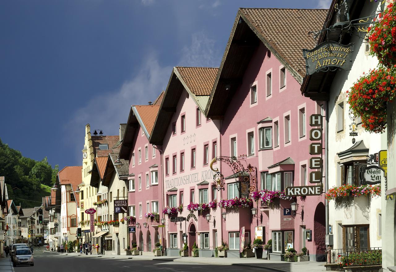 Hotel Krone Matrei am Brenner Extérieur photo