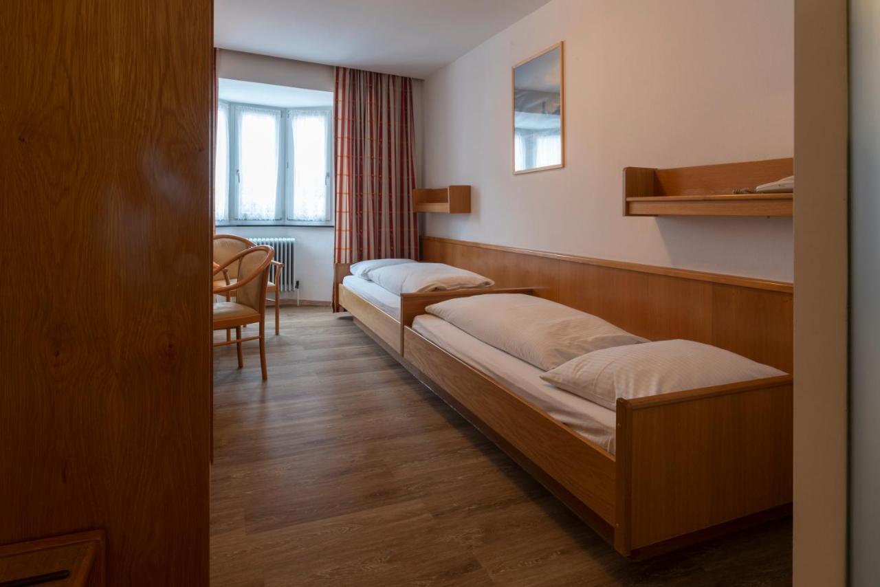 Hotel Krone Matrei am Brenner Extérieur photo