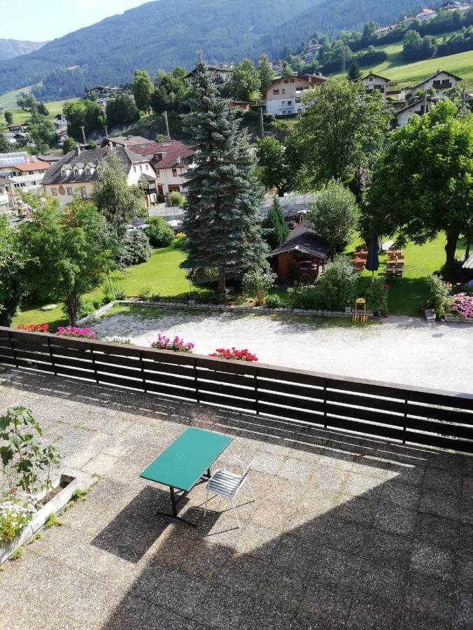 Hotel Krone Matrei am Brenner Extérieur photo