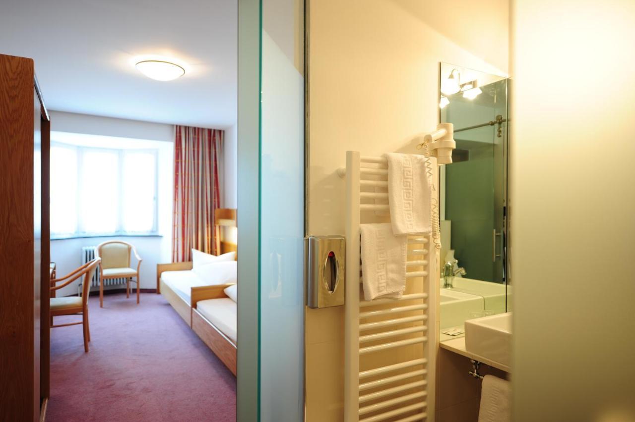 Hotel Krone Matrei am Brenner Extérieur photo