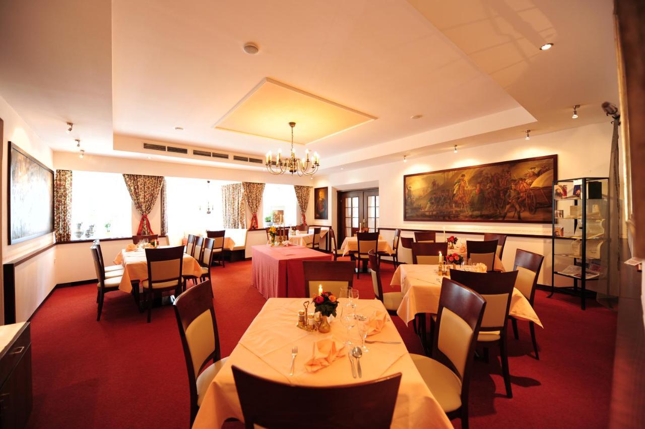 Hotel Krone Matrei am Brenner Extérieur photo